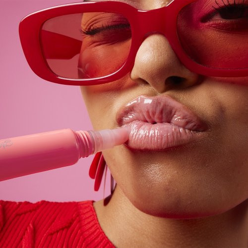 Isadora Glossy Lip Treat Drėkinamasis ir maitinamasis lūpų blizgis 13ml