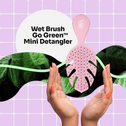 WetBrush Go Green Mini Detangler Plaukų šepetys Purple