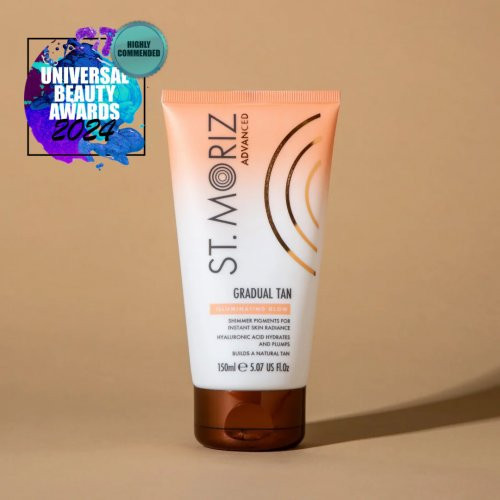 St. Moriz Gradual Tan Illuminating Glow Laipsnišką įdegį suteikianti priemonė su švytinčiu efektu 150ml