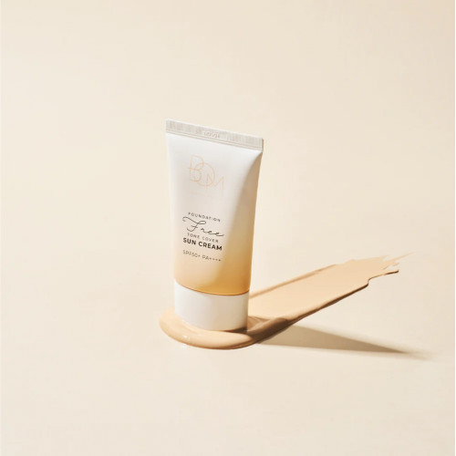 BOM Foundation-Free SPF50+PA++++ Spalvą suteikiantis kremas nuo saulės 50ml