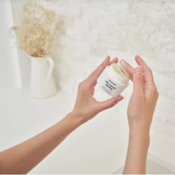Alessandro Silky Hands Peeling Rankų šveitiklis su jūros druska ir natūraliais aliejais 50ml