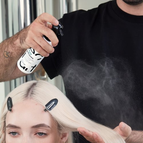 L'Oréal Professionnel Techi Art Flex Waves Salt Spray Purškiamoji priemonė paplūdimio plaukų efektui 150ml