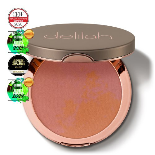 Delilah Pure Light Illuminating Powder Švytėjimo suteikianti presuota pudra 9.9g