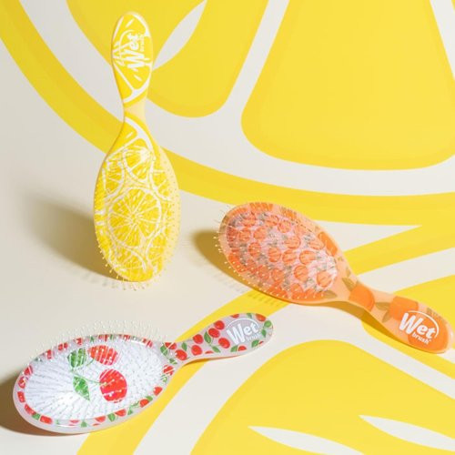 WetBrush Tutti Fruitti Original Detangler Plaukų šepetys Cherry