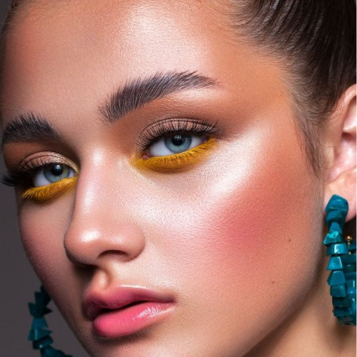 SLA Paris Luminizer Touch Of Glow Švytėjimo suteikianti priemonė 6.5g