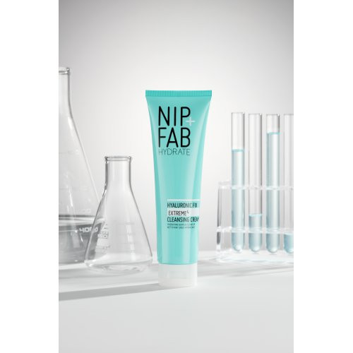 NIP + FAB Hydrate Hyaluronic Fix Extreme4 Cleansing Cream Veido prausiklis 150ml